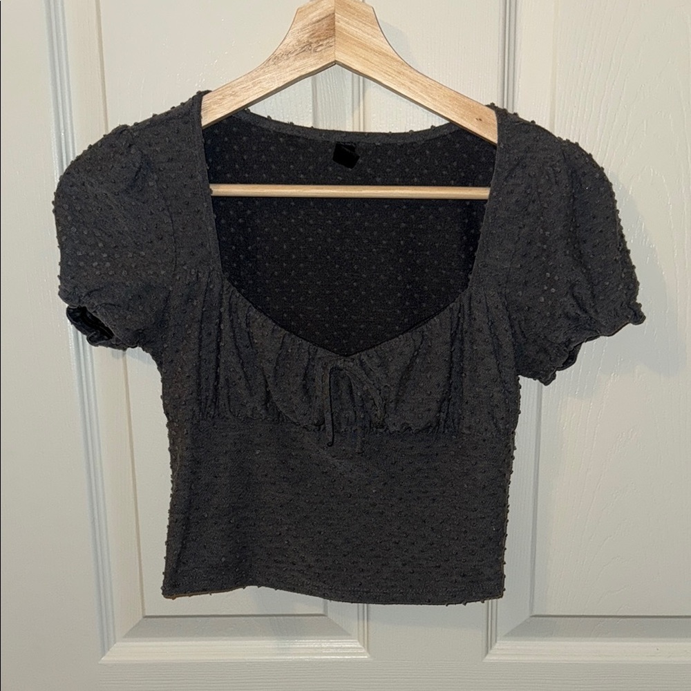 i love it dot texture cropped blouse size small